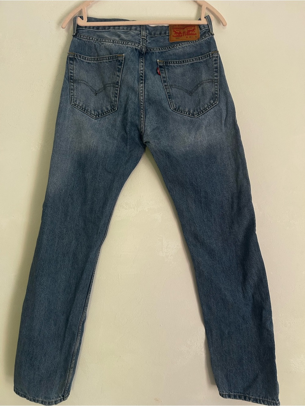 Levi’s 505 Straight Leg 100% Cotton Jeans Mid Blue EUC - Picture 2 of 5